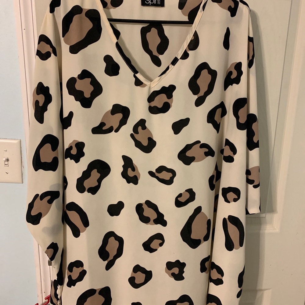 Spin Top only wore one time great condition